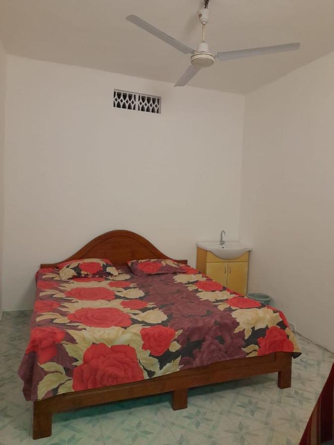 Hotel Rr House Colombo Esterno foto