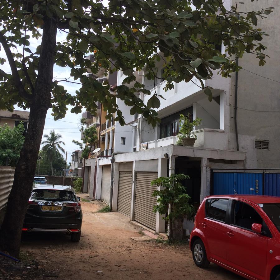Hotel Rr House Colombo Esterno foto