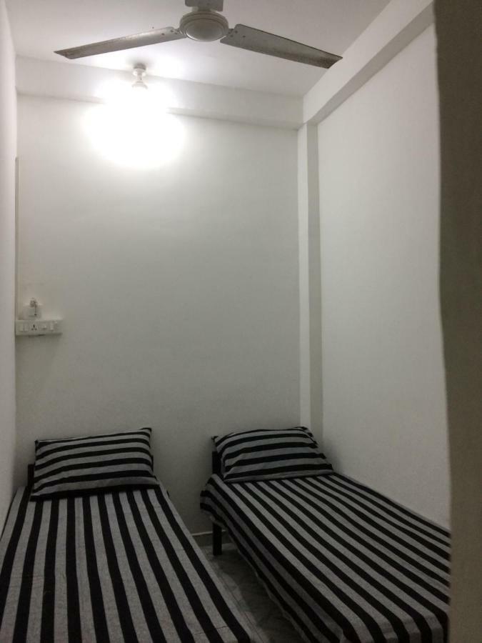 Hotel Rr House Colombo Esterno foto